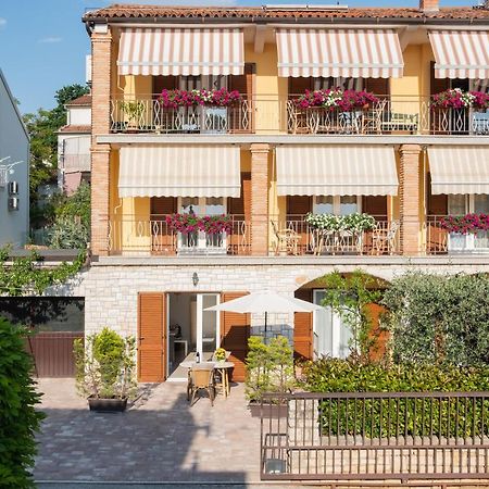Apartmani Jolly Porec: Blizu Centra I Mora Экстерьер фото