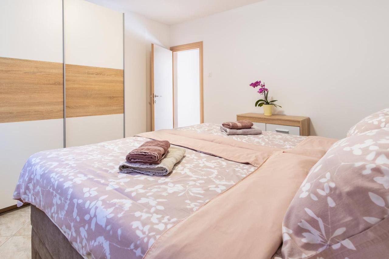 Apartmani Jolly Porec: Blizu Centra I Mora Экстерьер фото