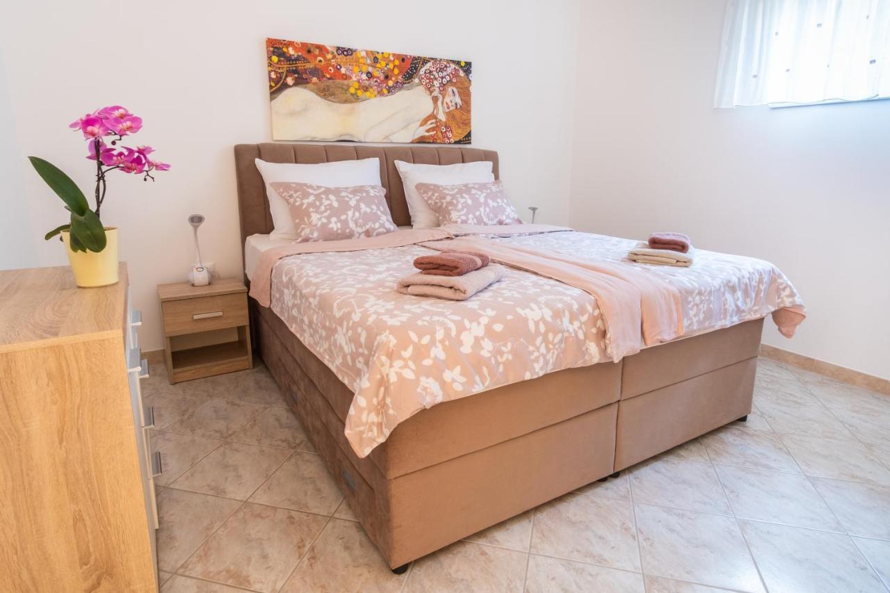 Apartmani Jolly Porec: Blizu Centra I Mora Экстерьер фото